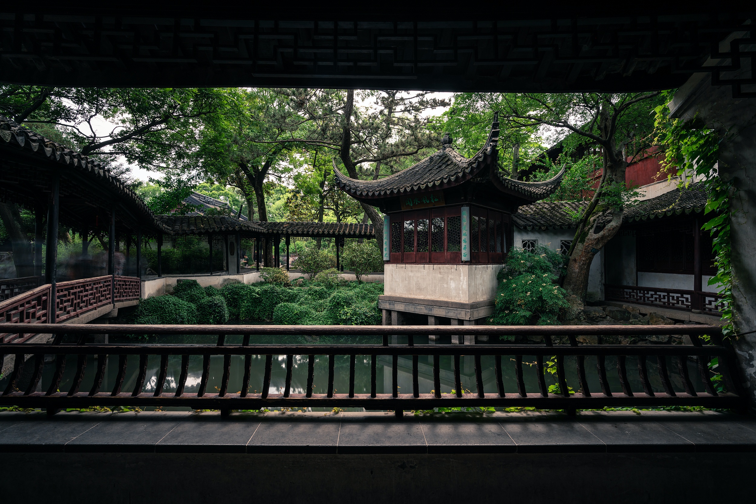 蘇州拙政園+獅子林/夜遊周莊/蘇州博物館 一日遊（日遊/夜景/古典演出多條線路可選）