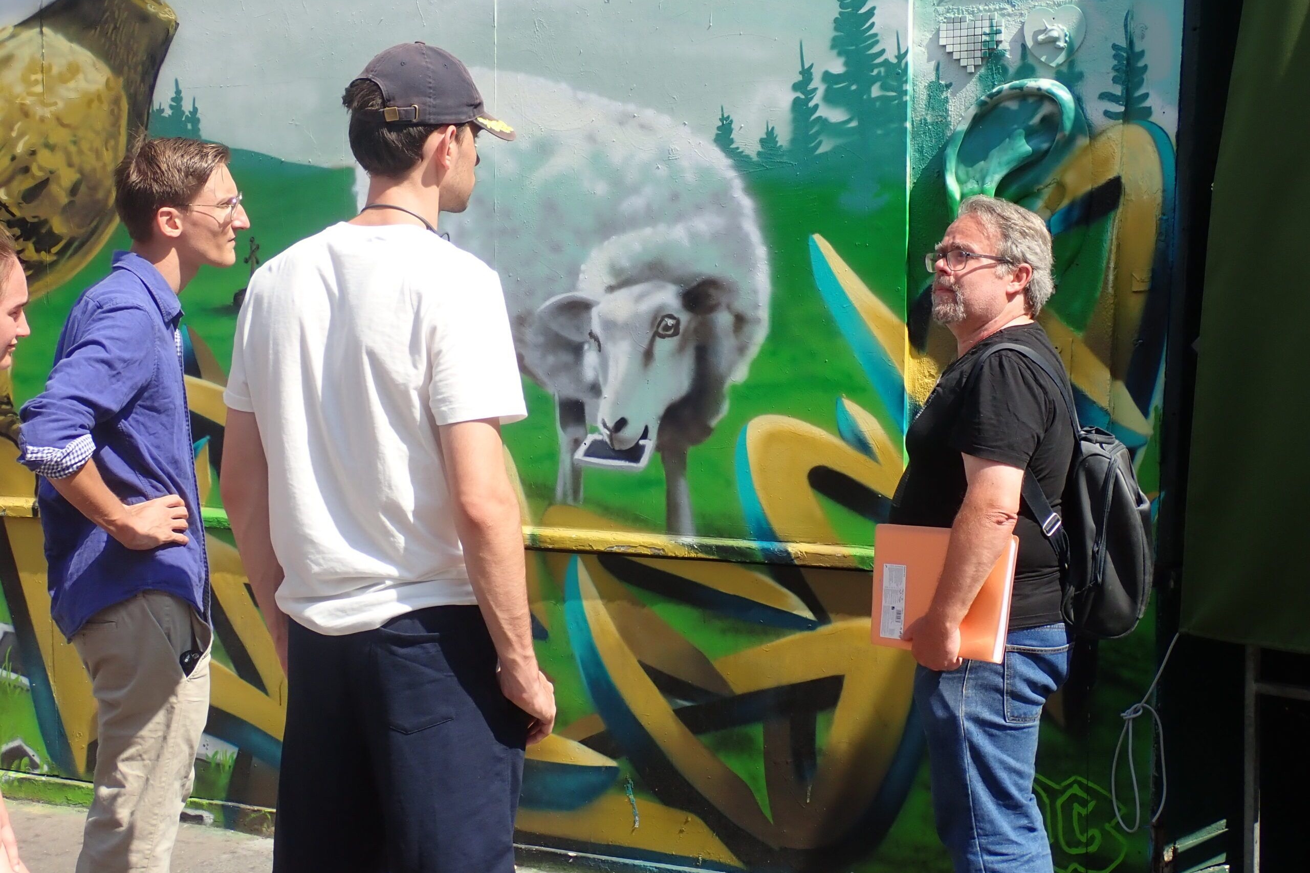 Parisian Street Art Walking Tour in Paris