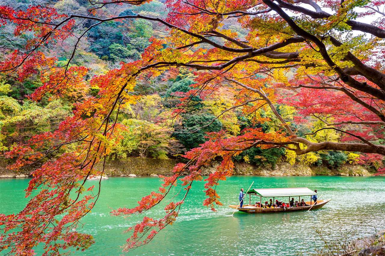 古都文化巡禮之旅：奈良東大寺, 京都伏見稻荷大社, 千本鳥居, 京都天龍寺, 世界文化遺產（大阪發車 | 京都/大阪下車）