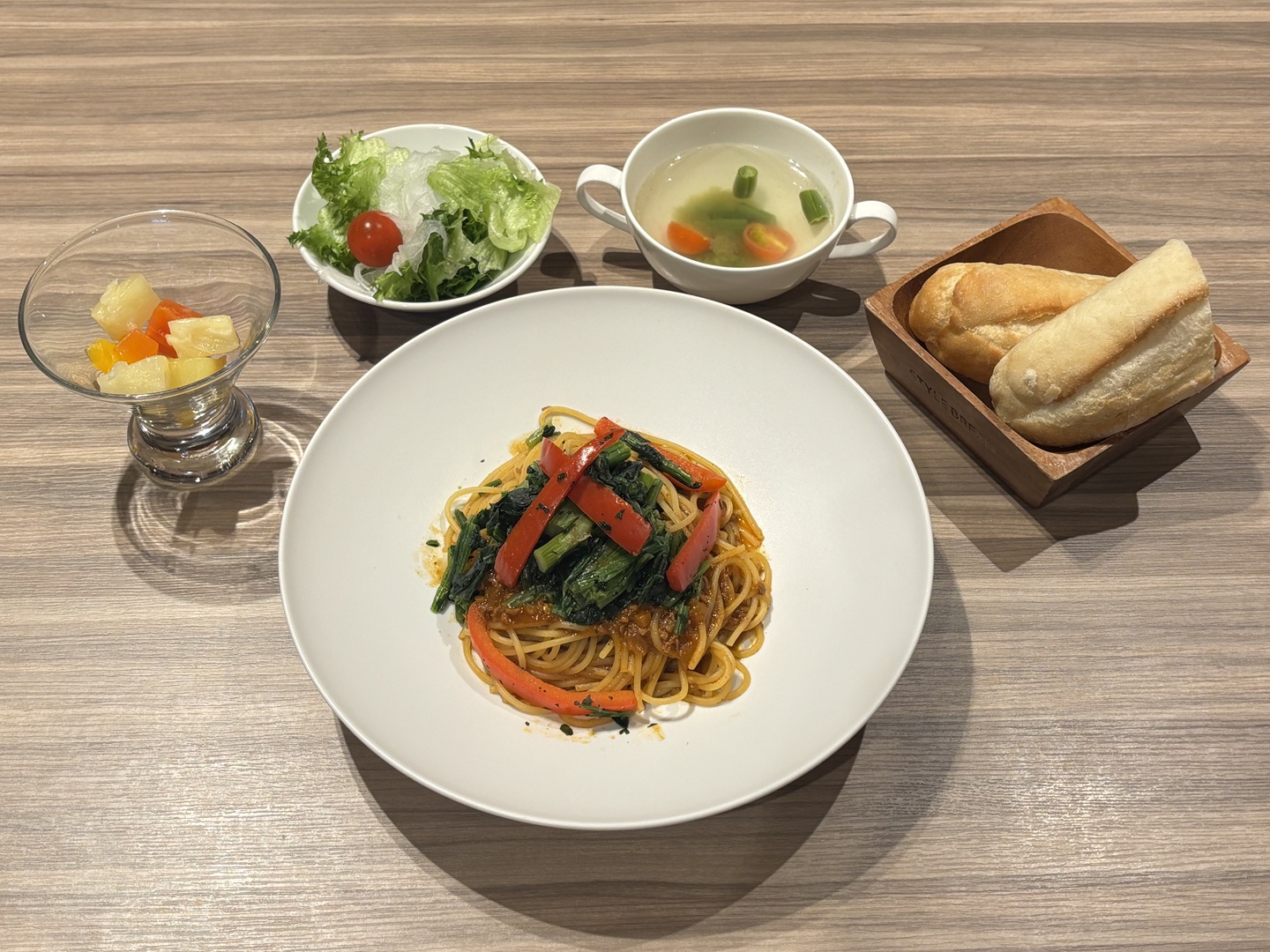 預訂時可依需求提供西式素食選項 [僅供參考，餐點內容可能有所變動]