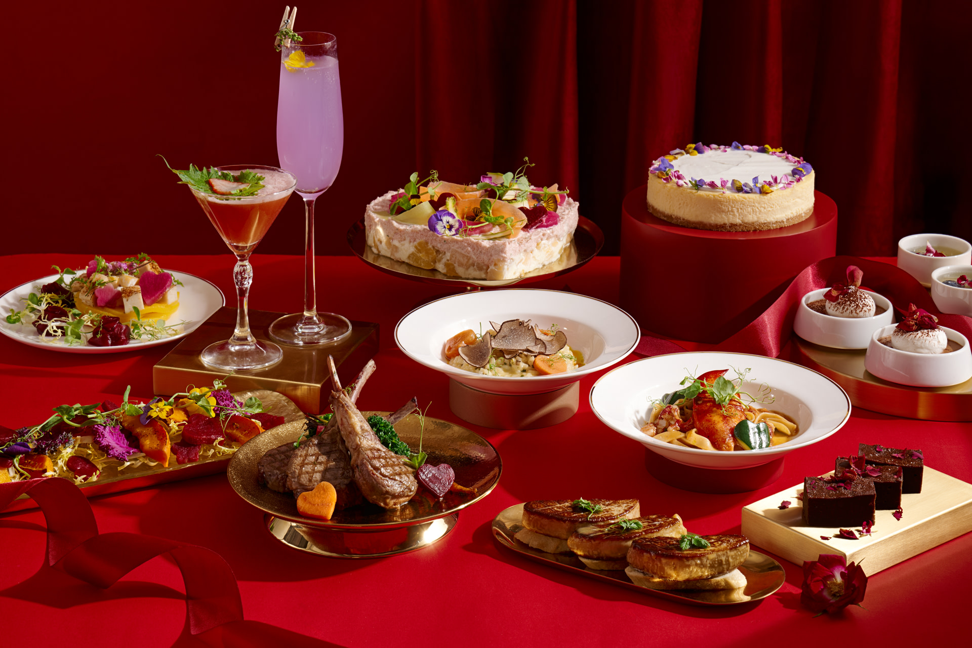 酒店自助餐 美食 派對聚會 公司活動 學校及教會 船河 會所 教堂 婚宴 親子 家庭 生日會 慶祝