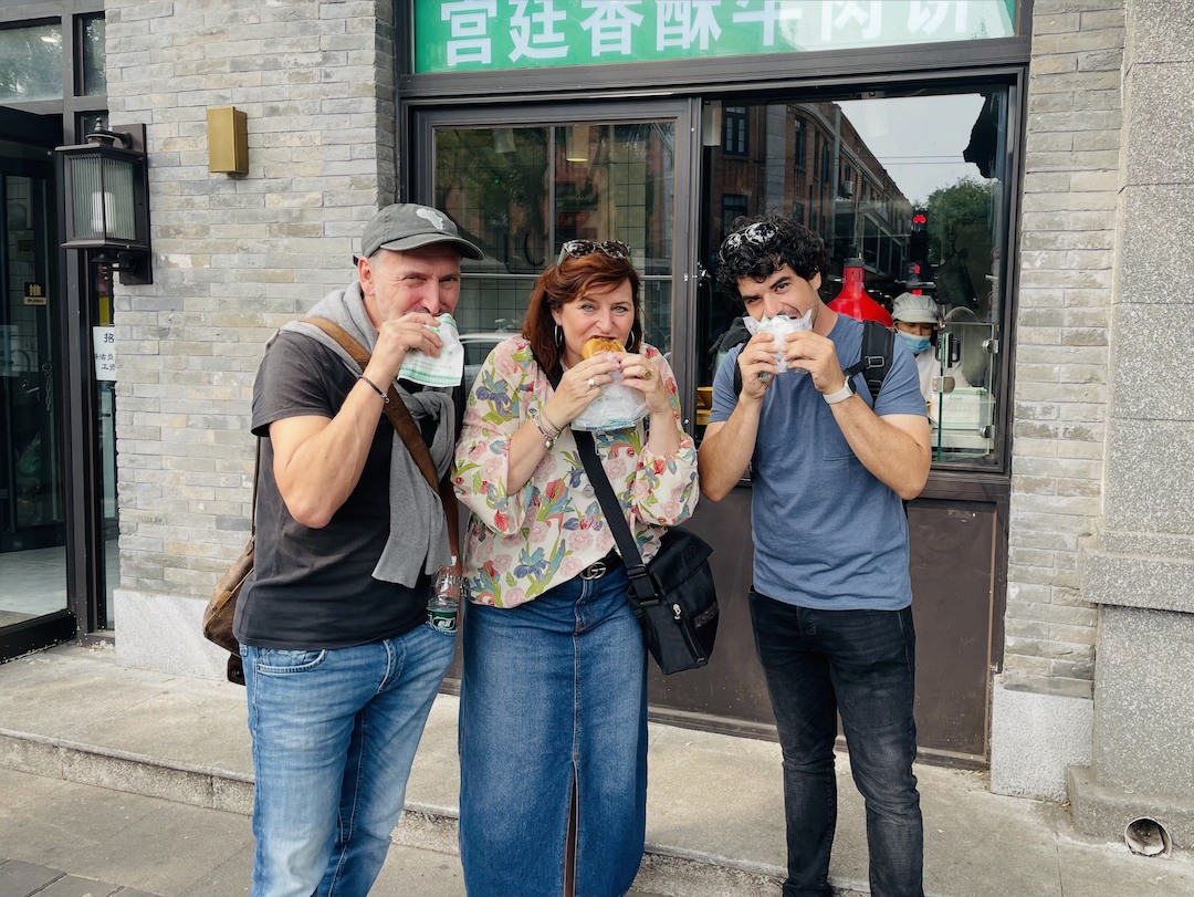 Beijing Food Tasting & Hutong Bike Tour with Tea
