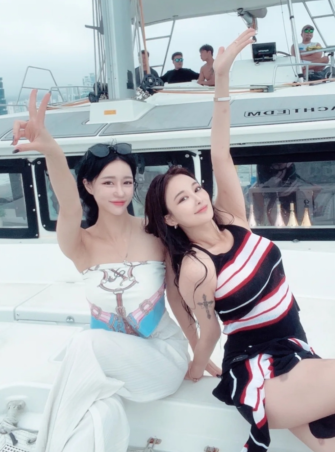 Busan Yacht Tour with KPOP Music EDM by Yacht Jun