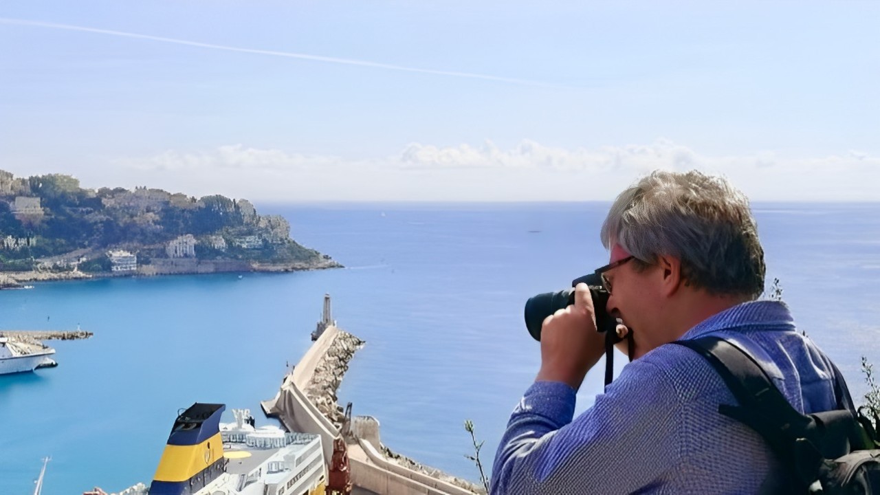 Capturing the stunning coastal views of Nice from a perfect vantage point!