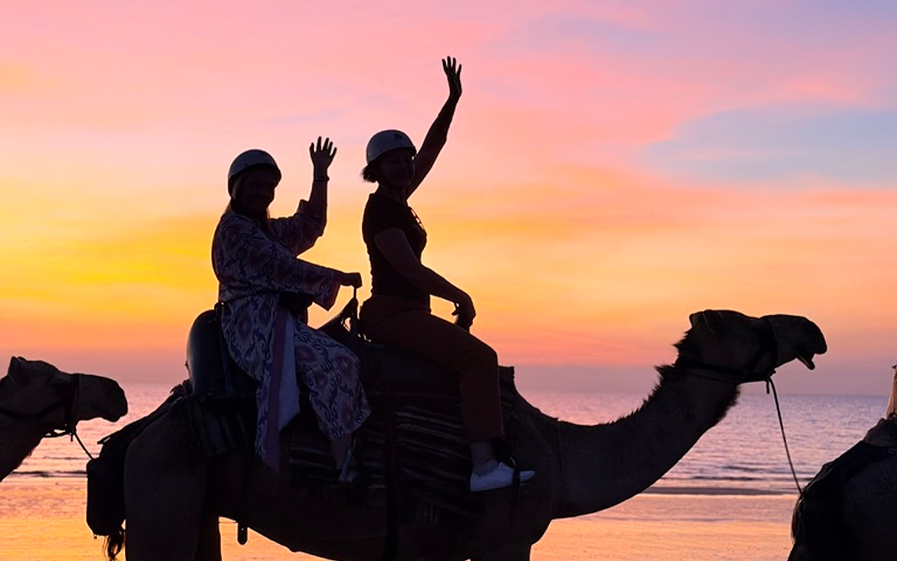 Mindil Beach Camel Ride Experience in Darwin