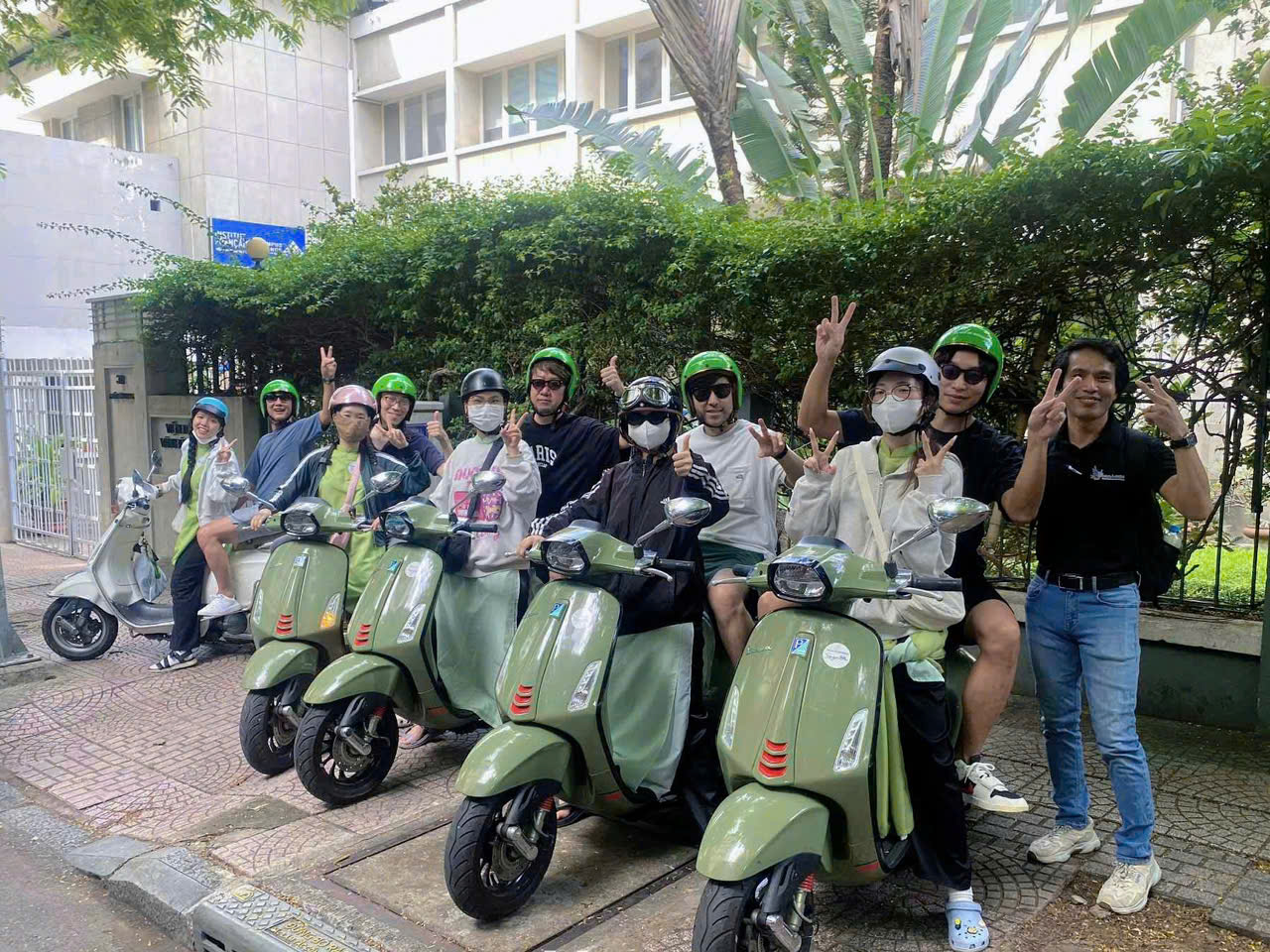 Saigon: City Unseen Highlights 2h Tour | Opt: Ao Dai Riders