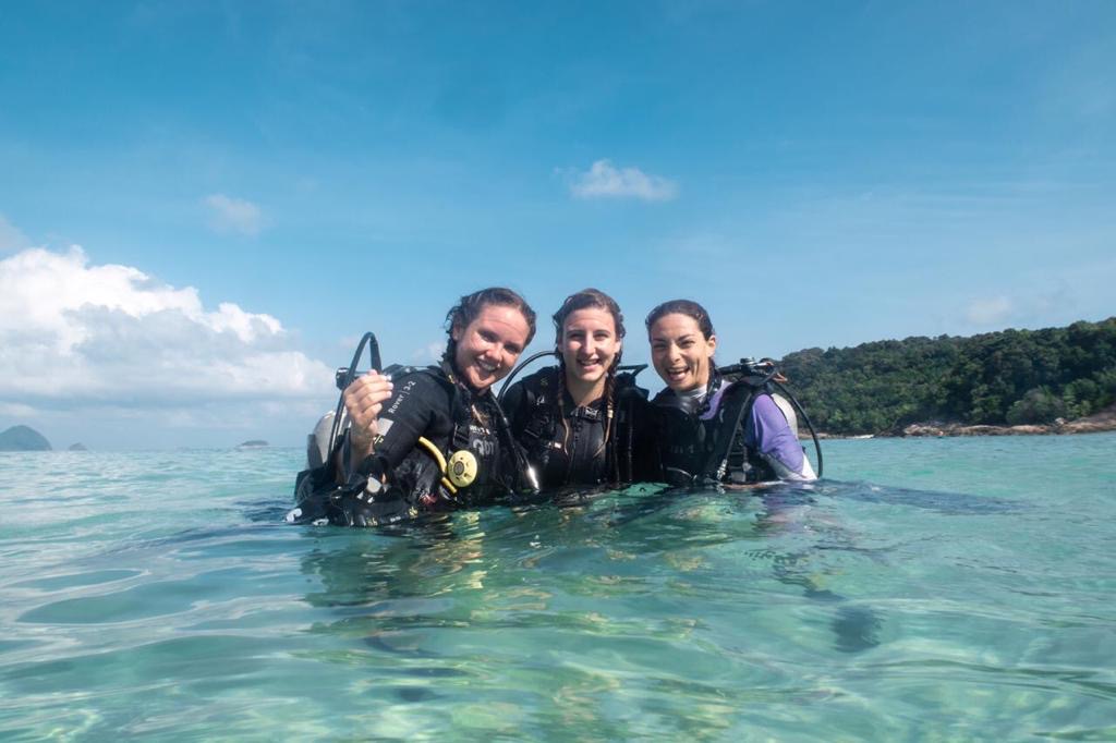 PADI Open Water Diver in Perhentian with PADI 5 Star CDC