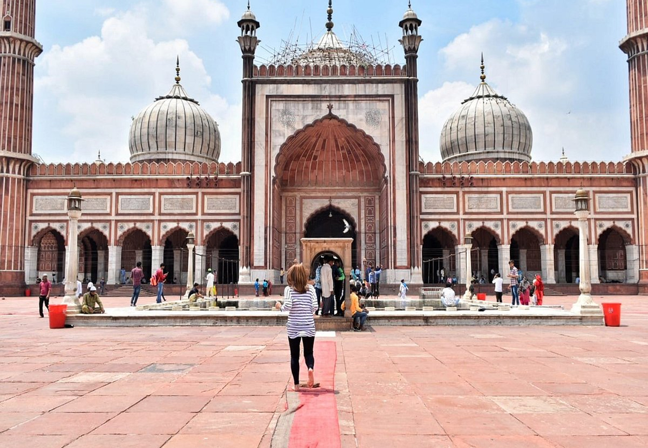 Delhi: Private New and Old Delhi City Tour by Car