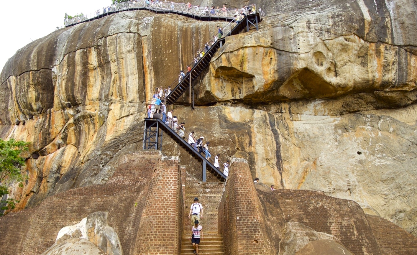 Sigiriya Fortress and Dambulla Tour