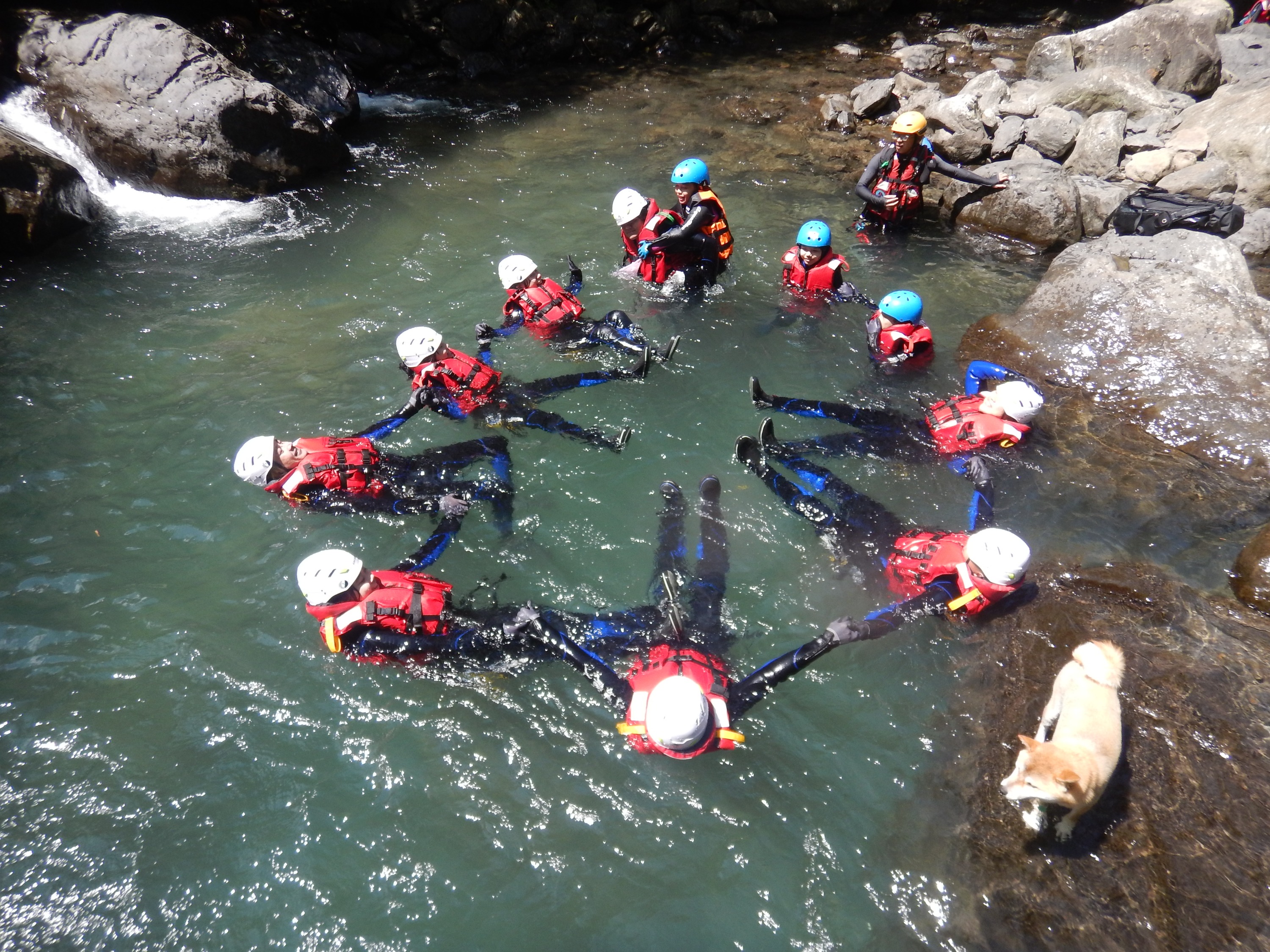 Zhongkeng River Trekking Experience in New Taipei