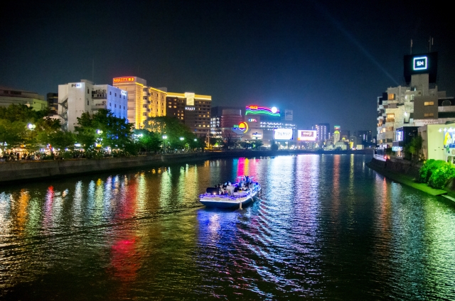 福岡塔 & 中川河遊船夜遊之旅（含Yatai晚餐）