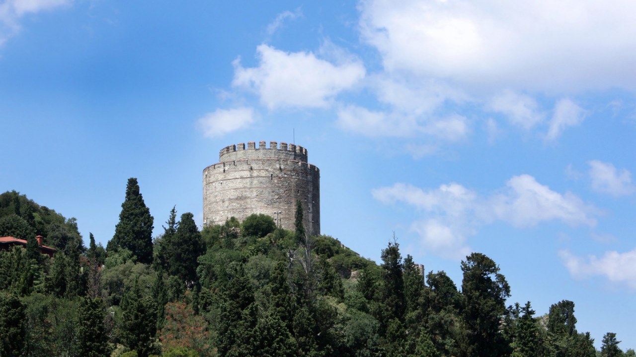 Rumeli Fortress Skip-the-Ticket-Line Entry with Audio Guide