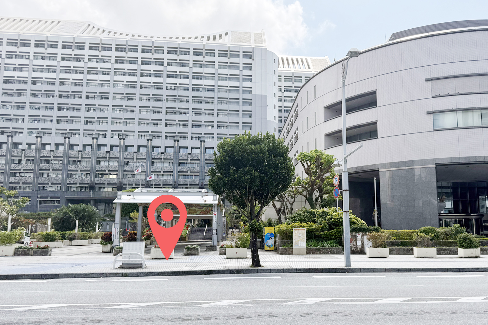 Prefectural Office Front Sightseeing Bus Stop