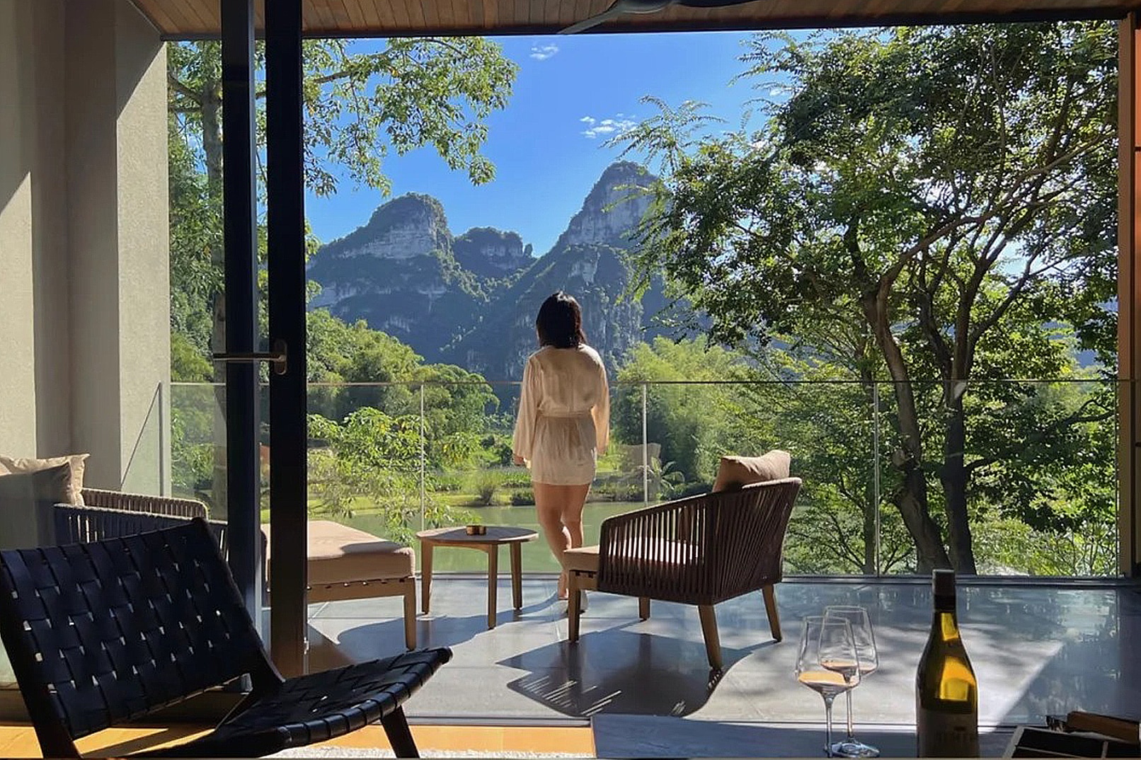 廣西崇左+潿洲島6天（野奢麗世+明仕那裡+凡爾賽海景+德天瀑布+靖西通靈大峽谷徒步+明仕田園竹筏漂流+觀白頭葉猴+快艇出海觀鯨+五彩灘）