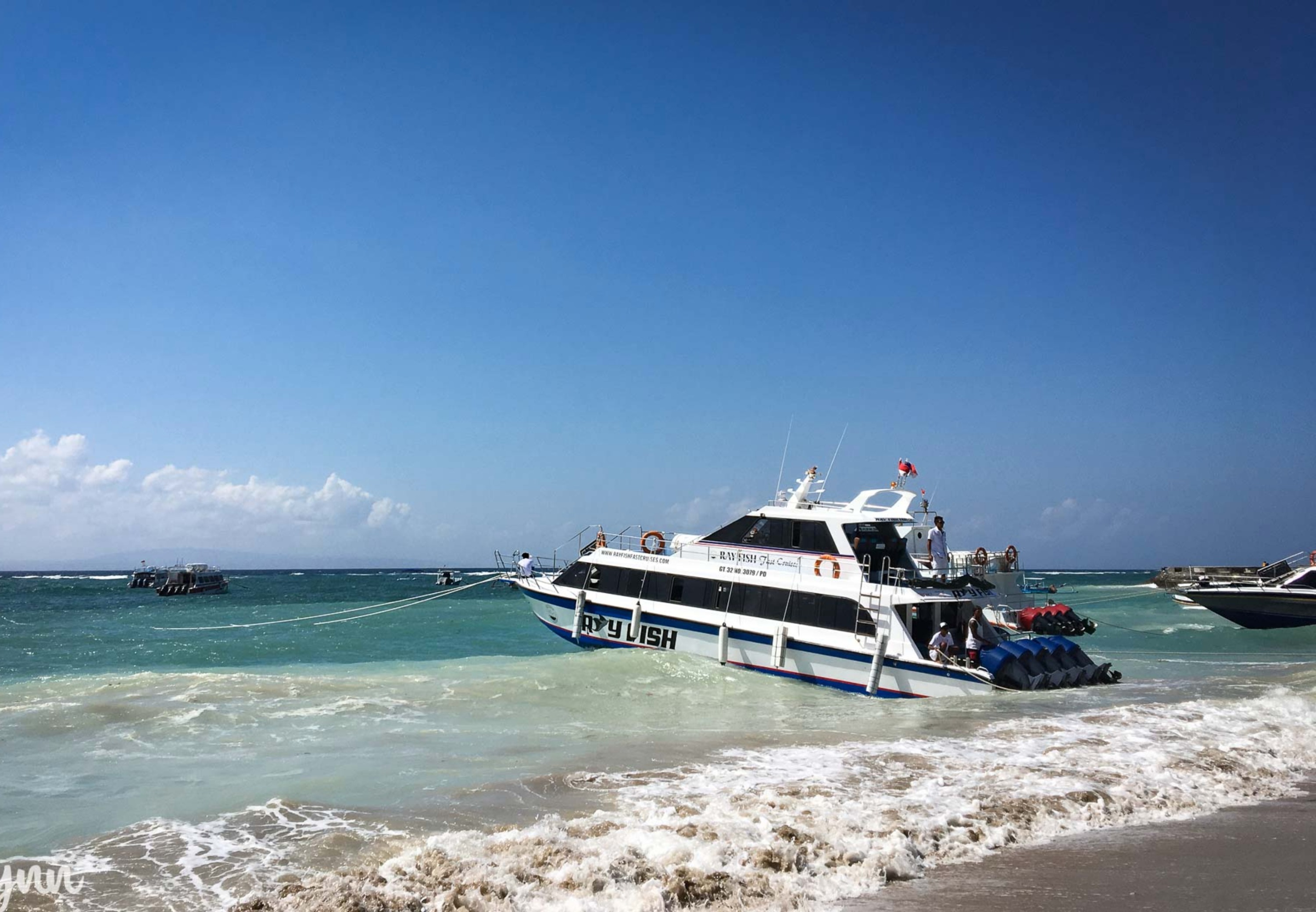 佩尼達島 (Nusa Penida) 與倫邦安島 (Nusa Lembongan) 與蝠鱝浮潛一日遊