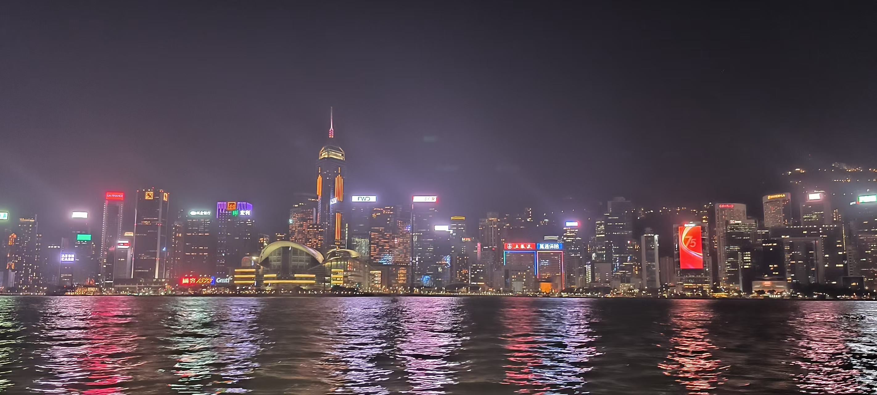 香港瑩之旅-夜遊觀光維多利亞港