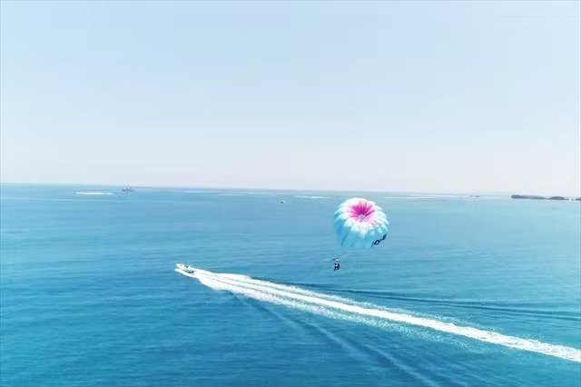 Parasailing Experience in Nago