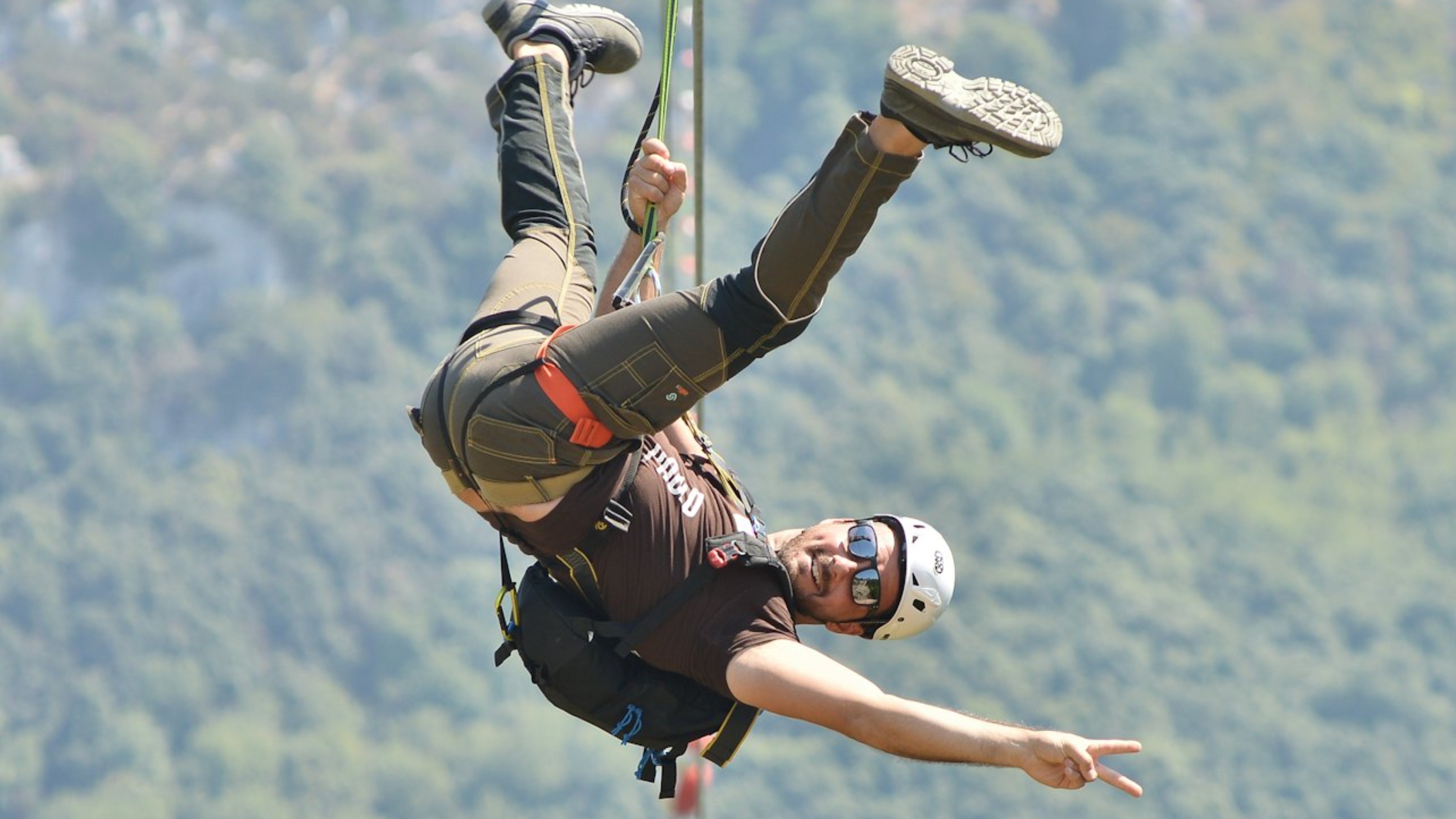 Between two cliffs and countless heartbeats lies this airborne thrill