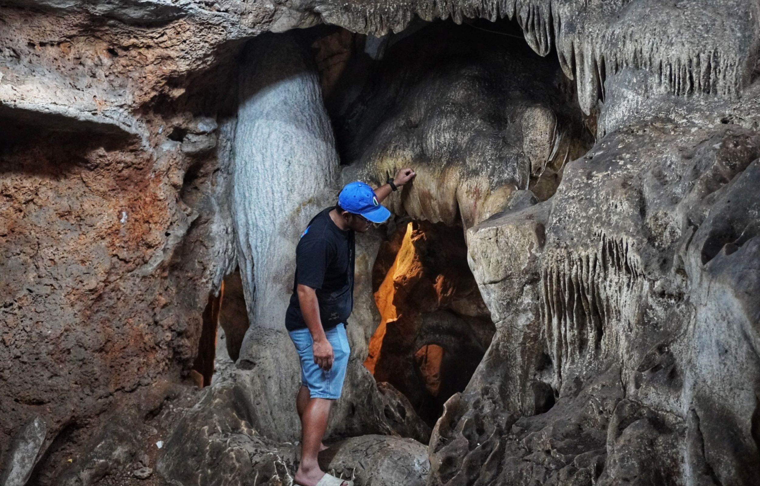 Kanchanaburi: Morning Bike Tour History Stops & Local Lunch.