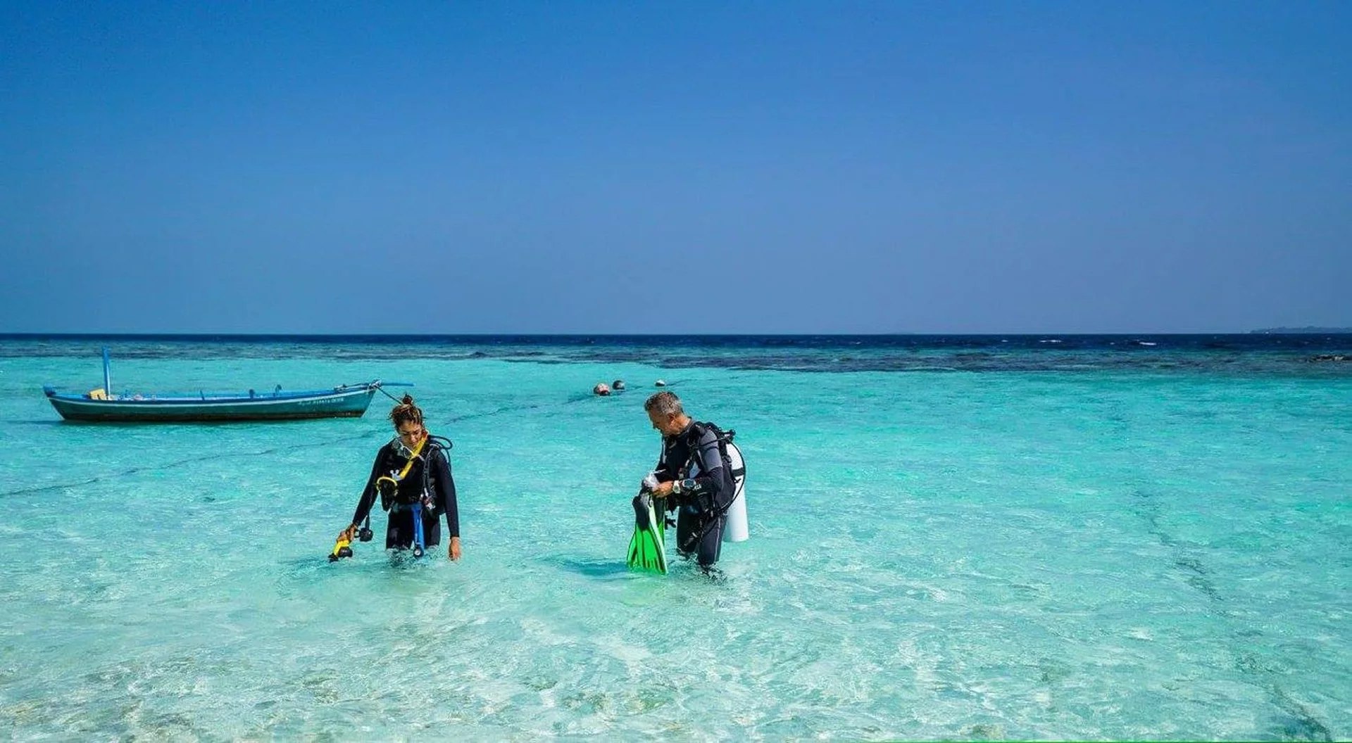 Dive Mastery in North Ari Atoll: Advanced Course with PADI 5* Center