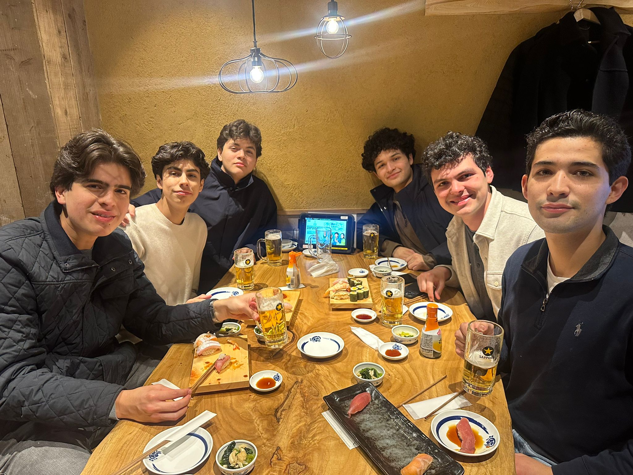 Tokyo: Shinjuku Bar-Hopping with Local Guide