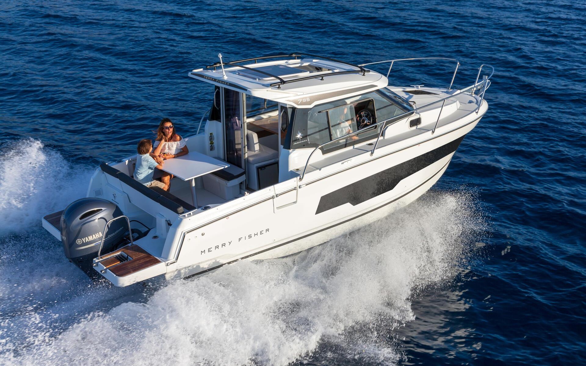 Bali Private Yacht Tour with Salaya Yacht