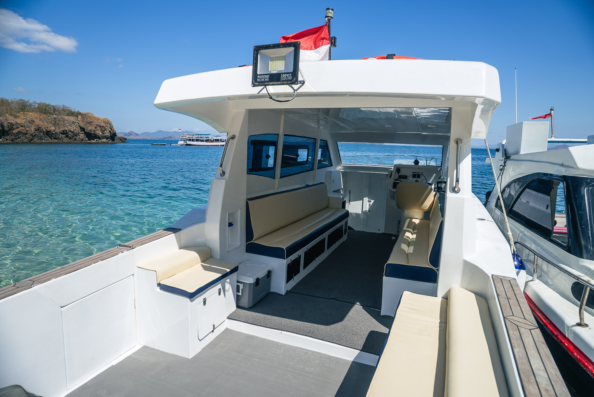 Private Komodo Day Adventure to 6 Destinations