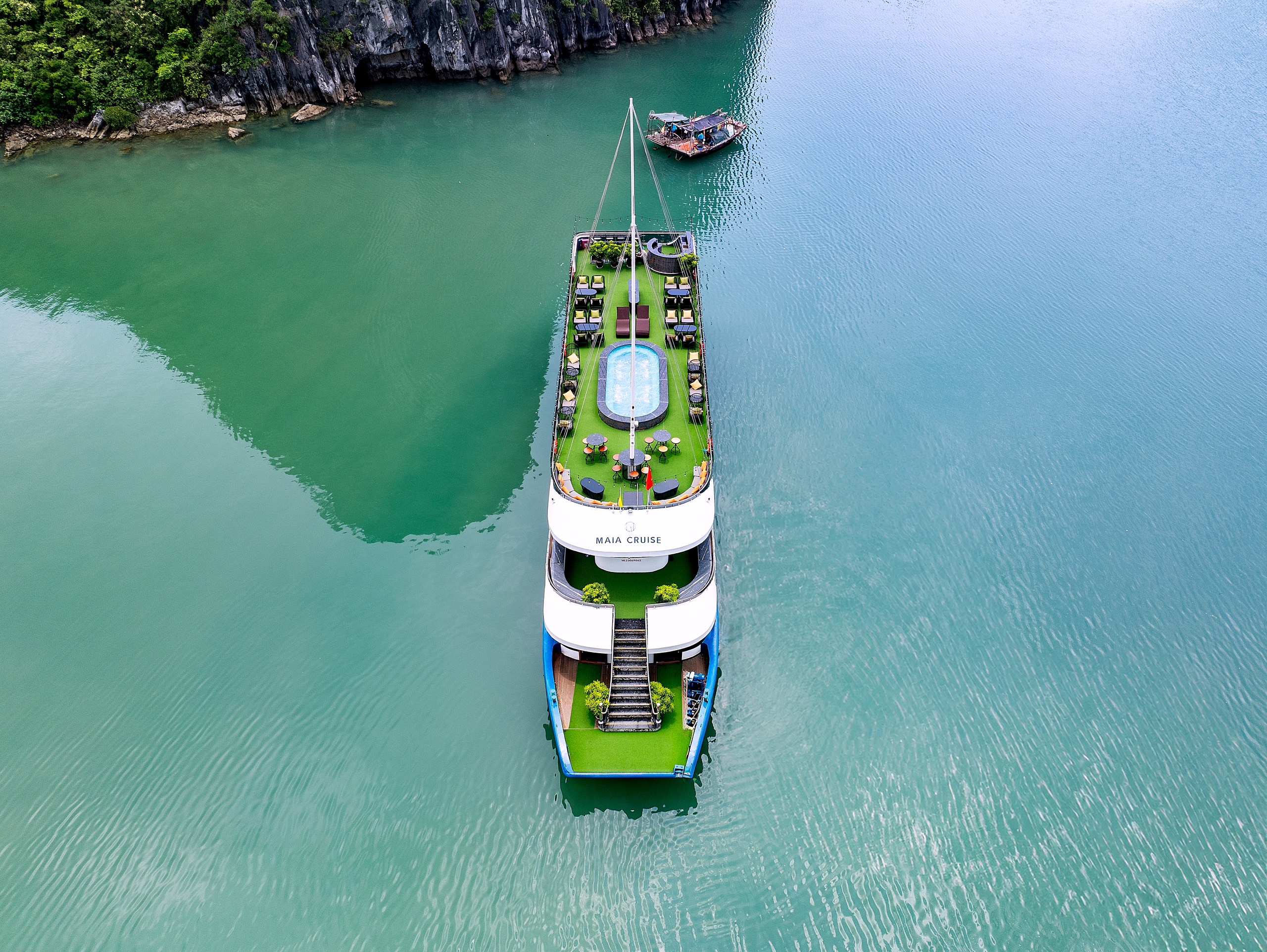 [Route 2] Ha Long Bay Day Tour by 5 Stars Maia Cruise