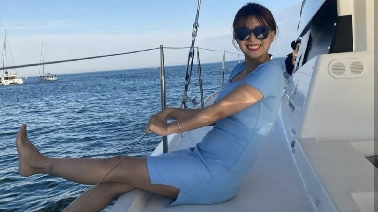 「Yachtwa 白天遊艇之旅」照片
陽光在水面上跳躍，讓您盡享悠閒時光。
感受一望無際的海洋自由

這是捕捉絕美照片的完美時刻。
感受海浪的律動，以及清新的海風。