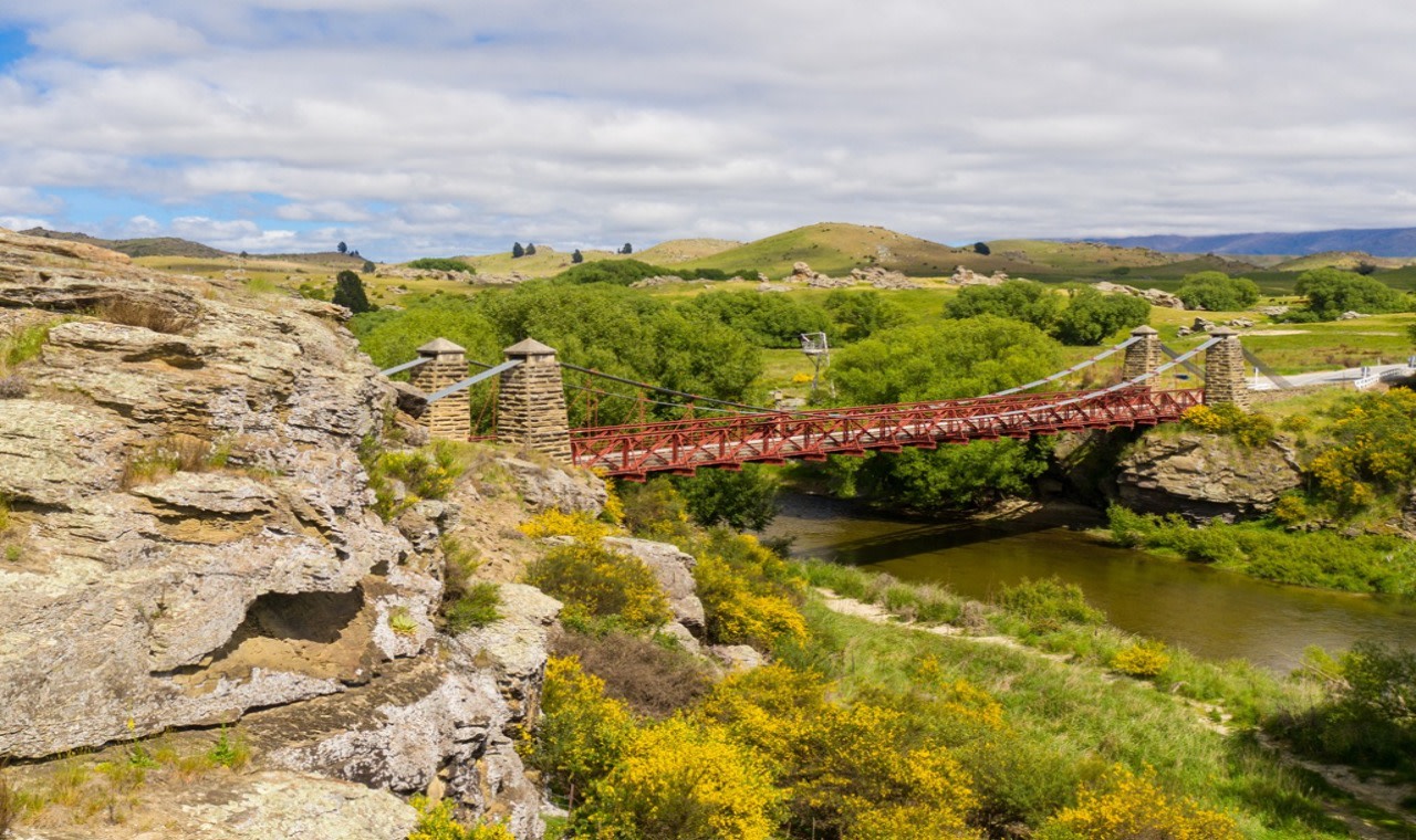 Middlemarch to Queenstown One-Way Half-Day Small Group Tour