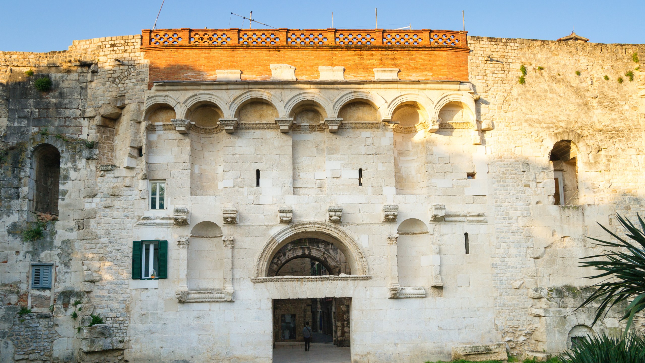 (Free eSIM) Split: History Walking Tour of the Old Town