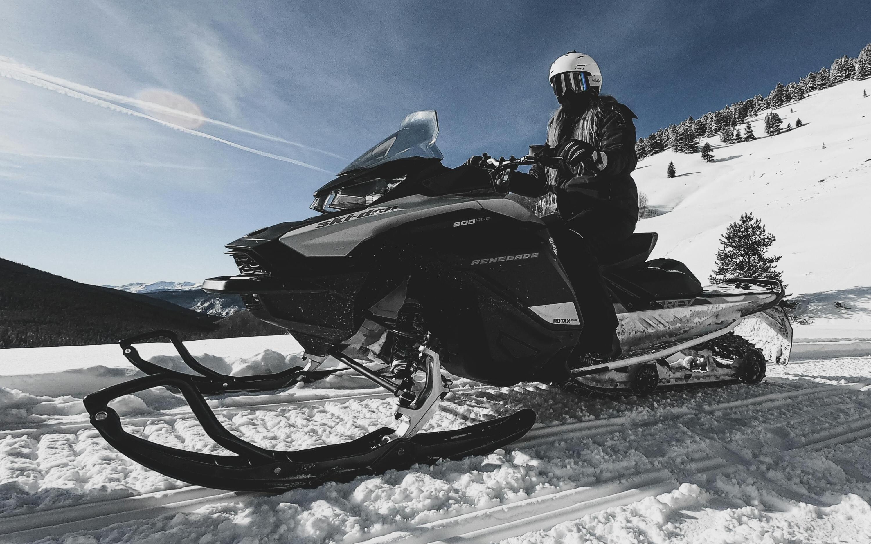 Biei, Hokkaido: Chiyoda Farm Snowmobile Experience (Free pick-up and drop-off from Biei Station)