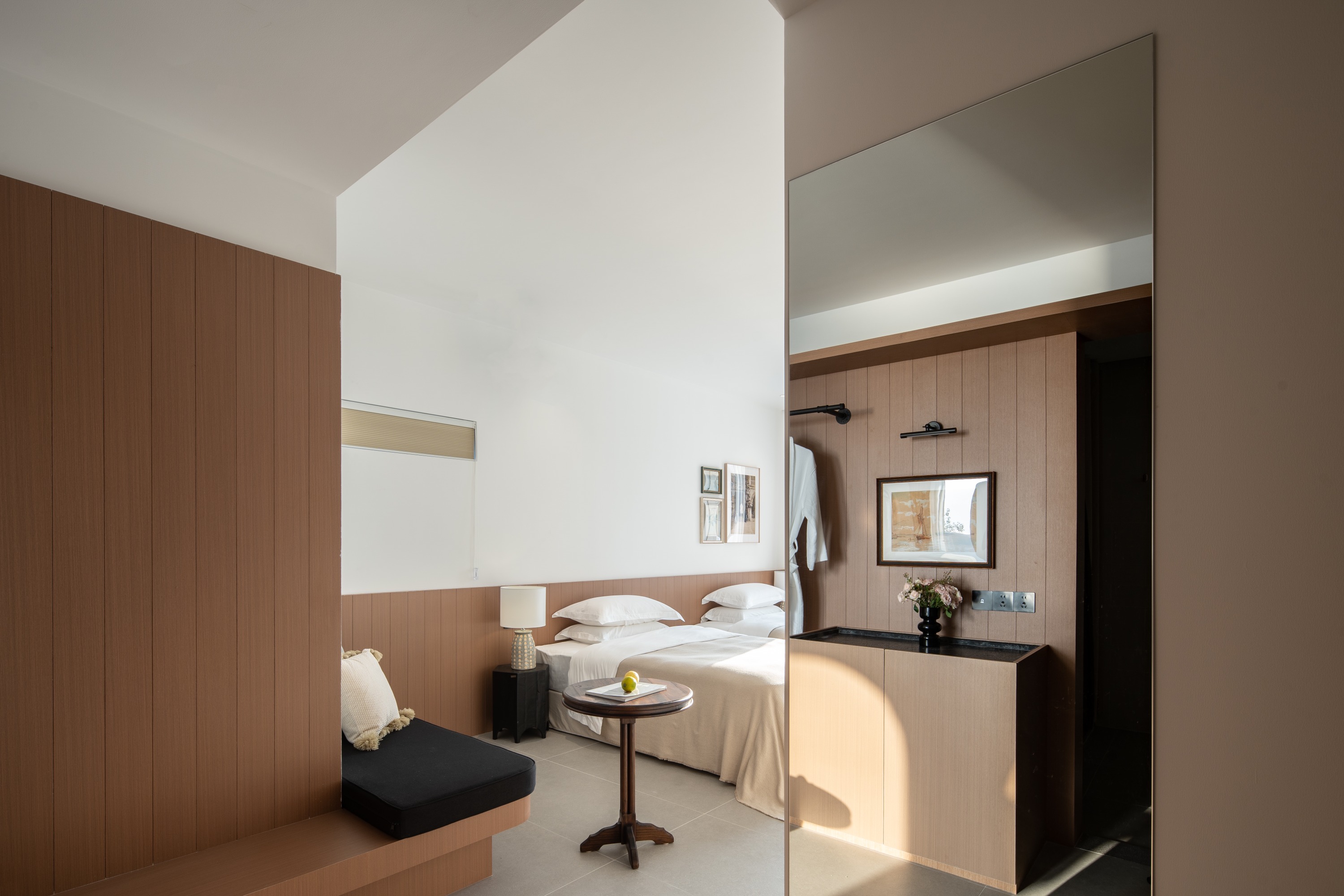 Liyue Sea View Twin Room