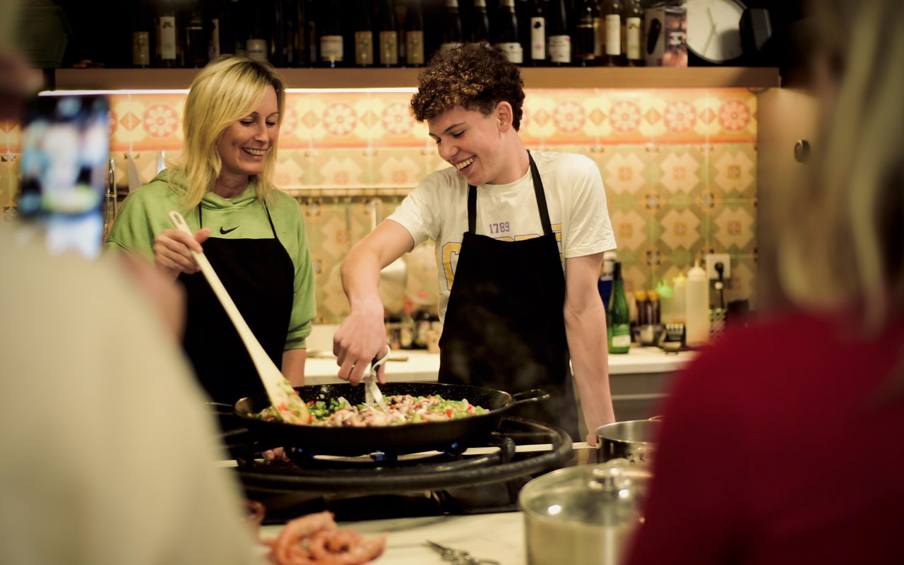 Seafood paella, tapas, and sangria making experience in Barcelona