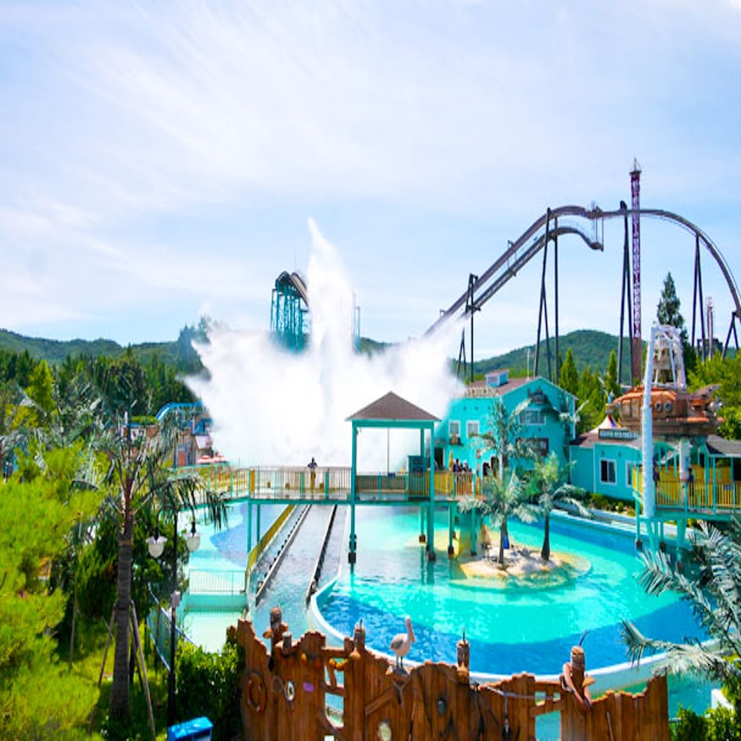 Pohang Spacewalk & Gyeongju World Free Pass One-Day Tour from Busan
