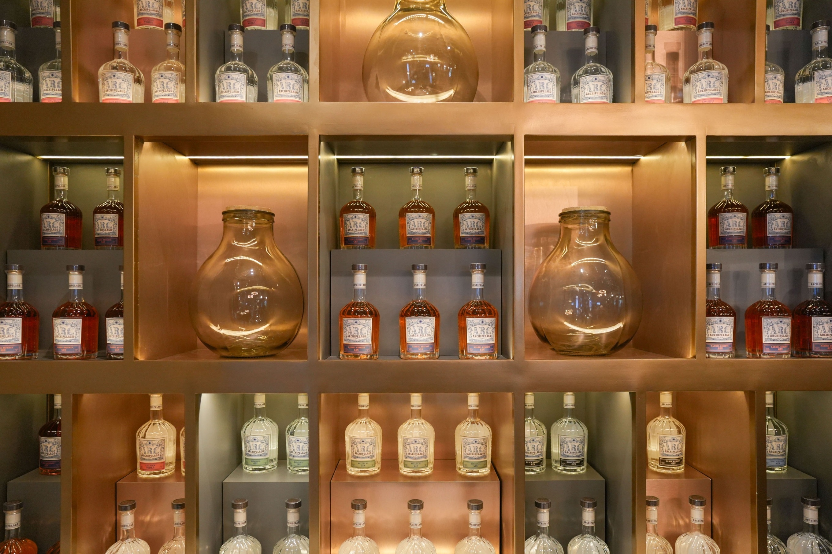 拉古納工藝釀酒廠之旅（全環工藝蒸餾器）