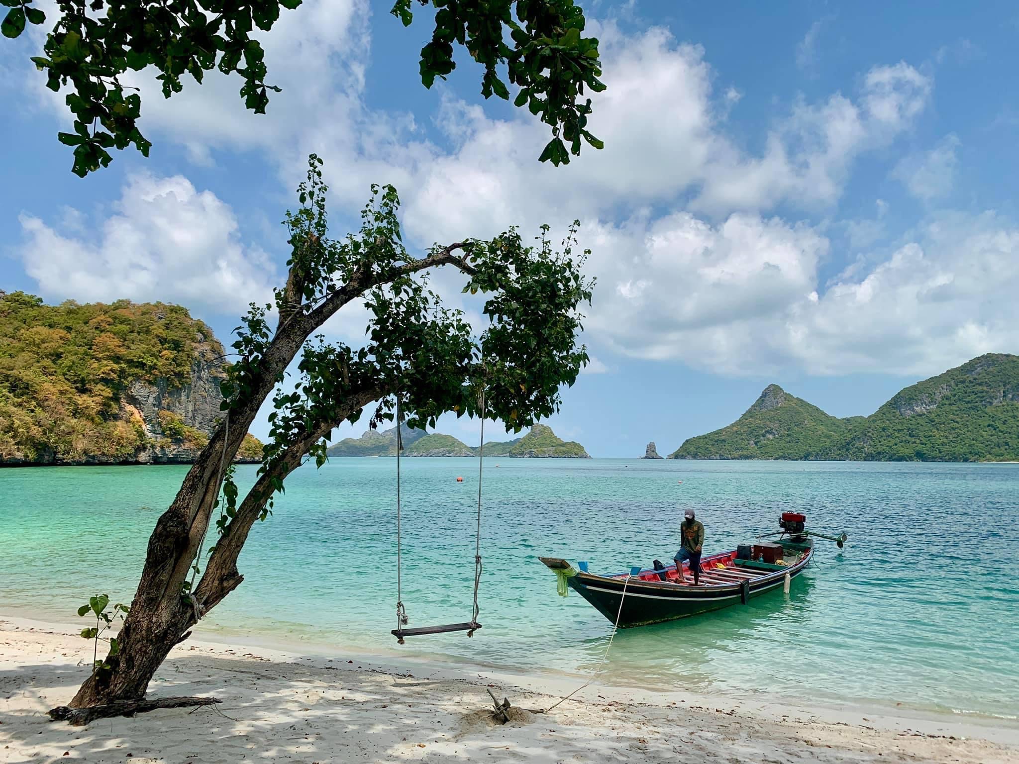 Angthong National Marine Park Excursion by Big Boat