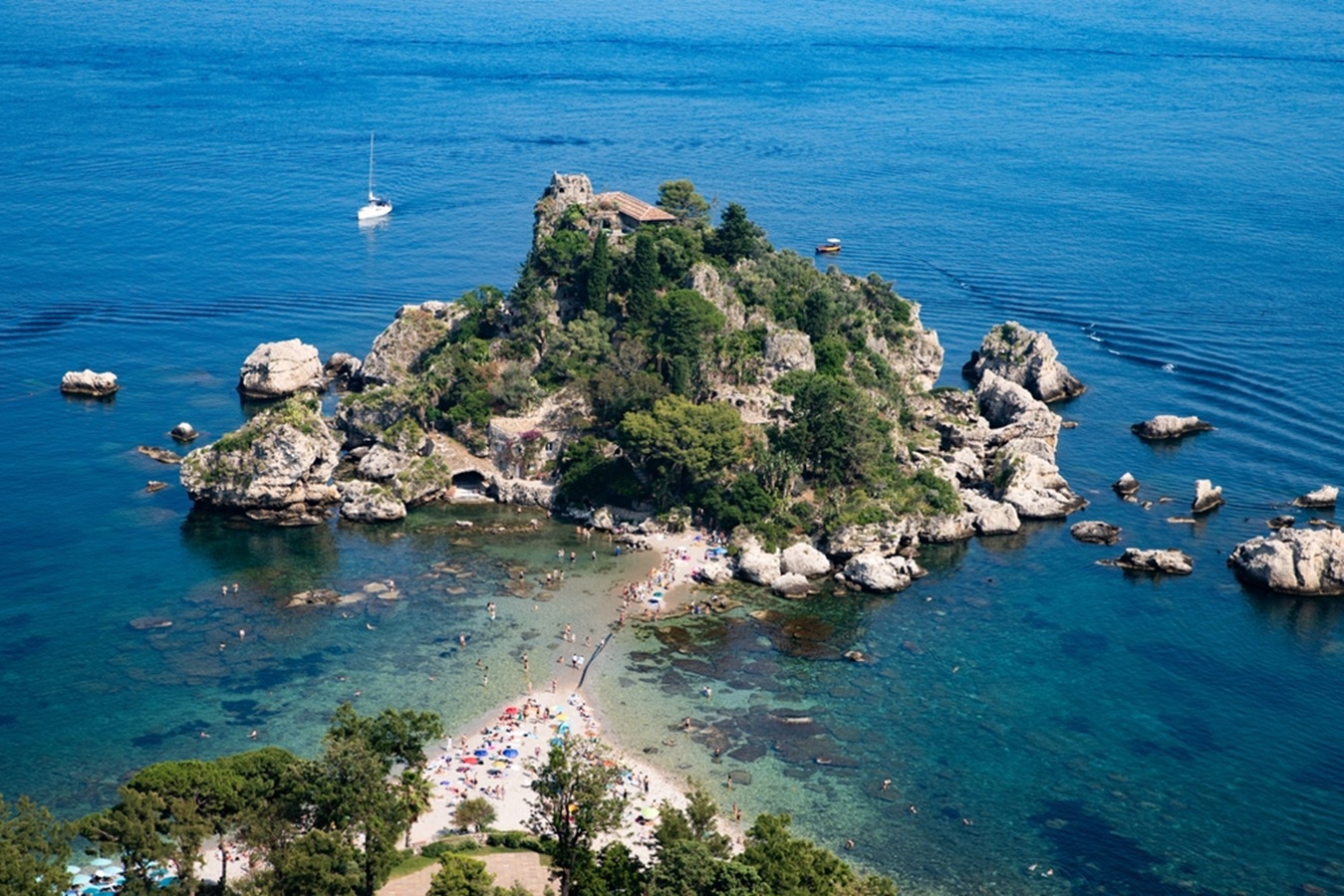 Isola Bella Viewpoint & Walk