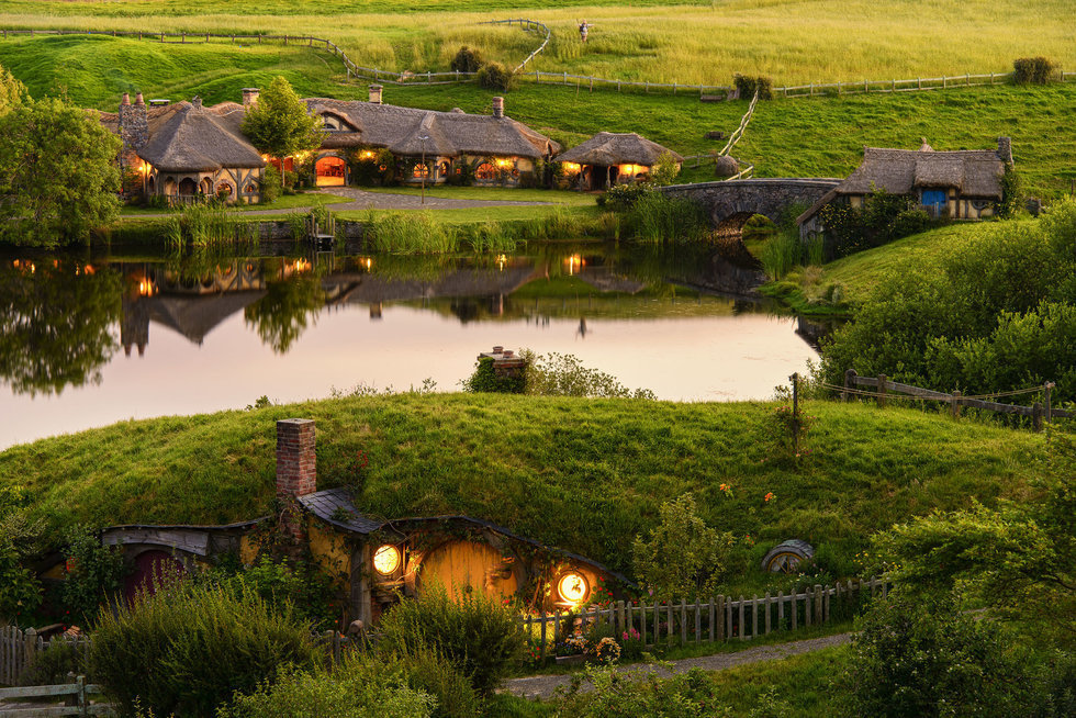 Hobbiton and Waitomo Glowworm Cave Private Tour