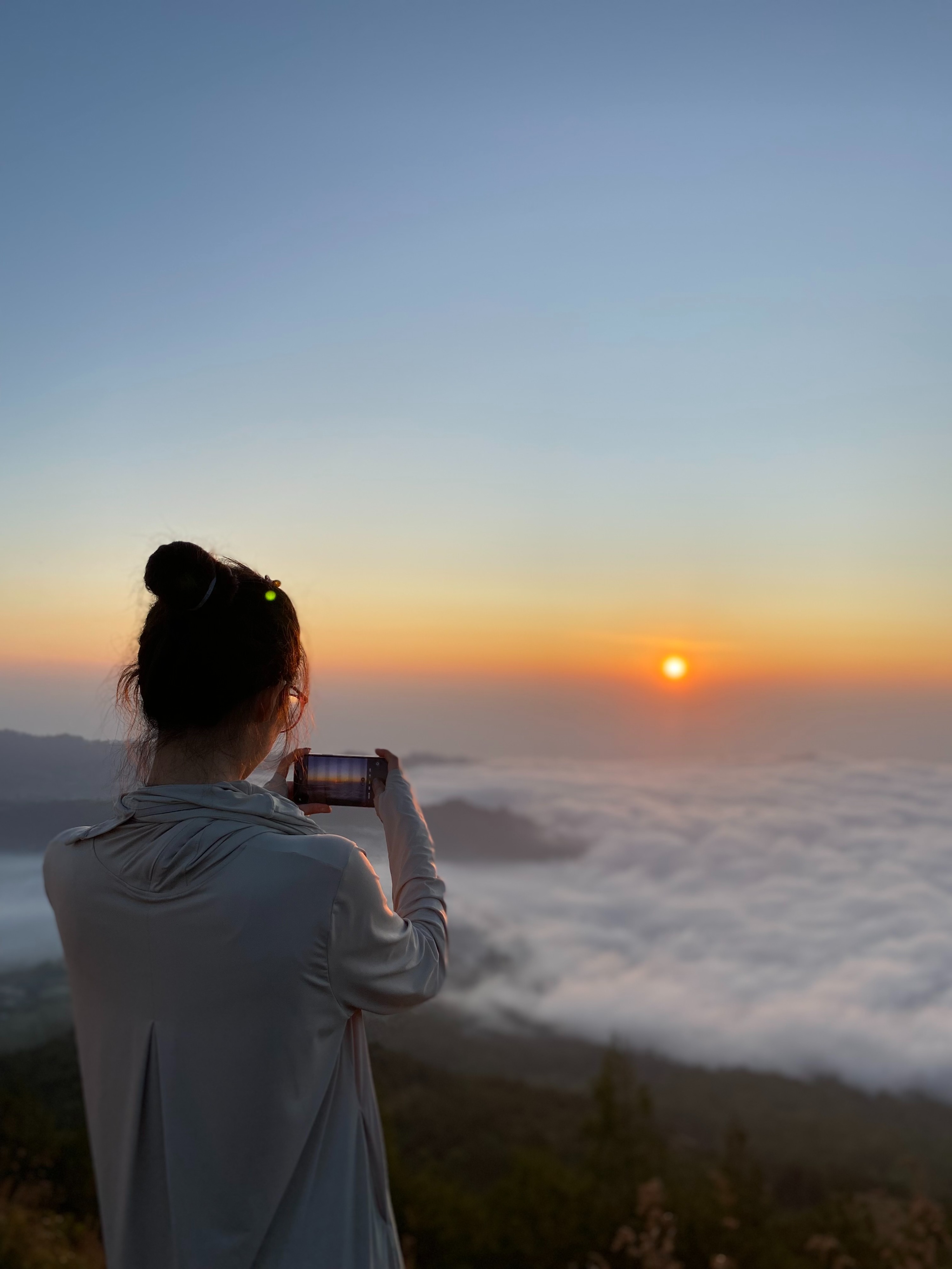巴杜爾山 & 火山口日出徒步體驗