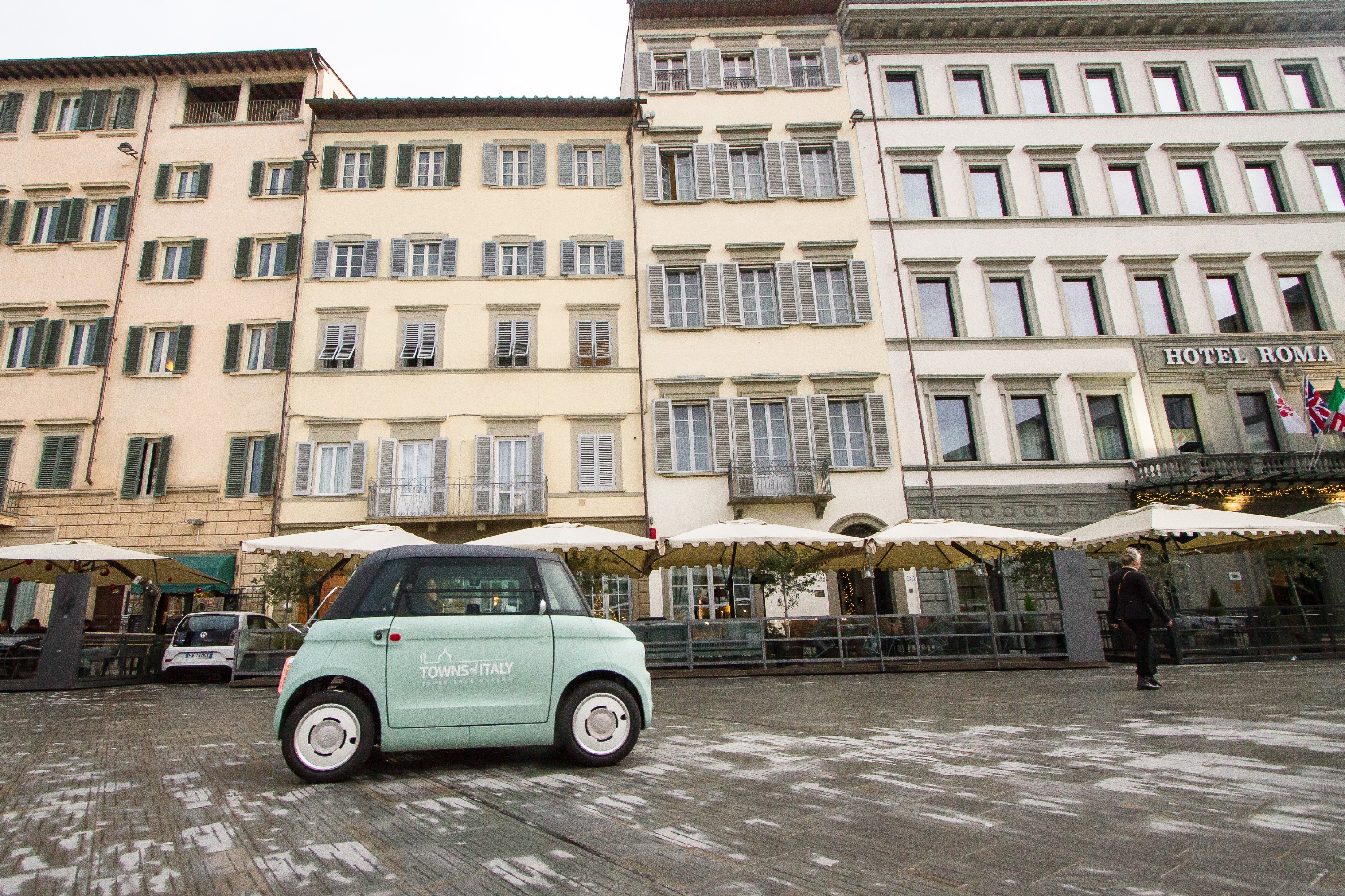 E-Car Driving Experience in Rome