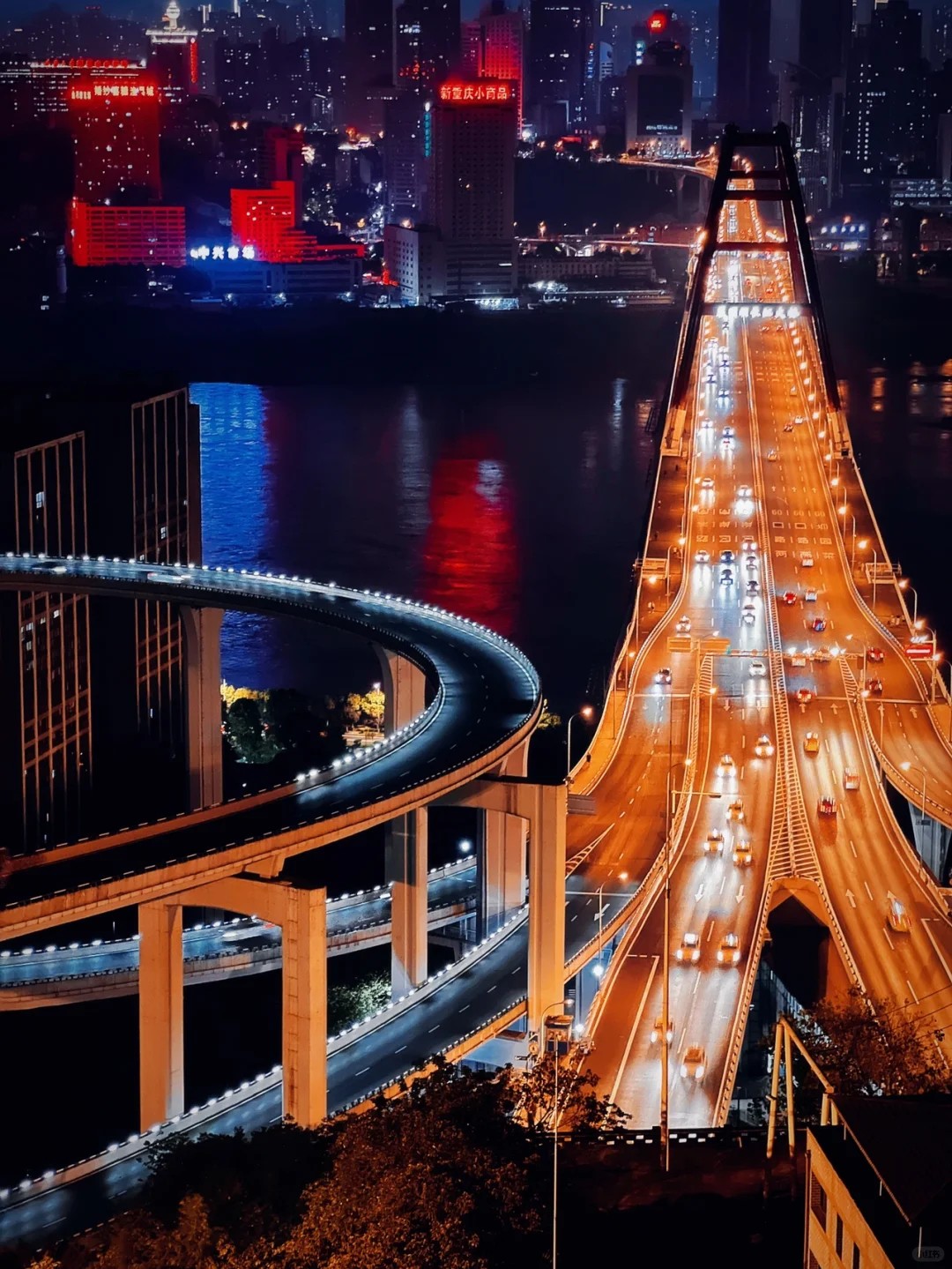 重慶天空之城 俯瞰8D魔幻都市•私家團半日遊（俯瞰蘇家壩立交+南濱路鐘樓+兩江遊船）