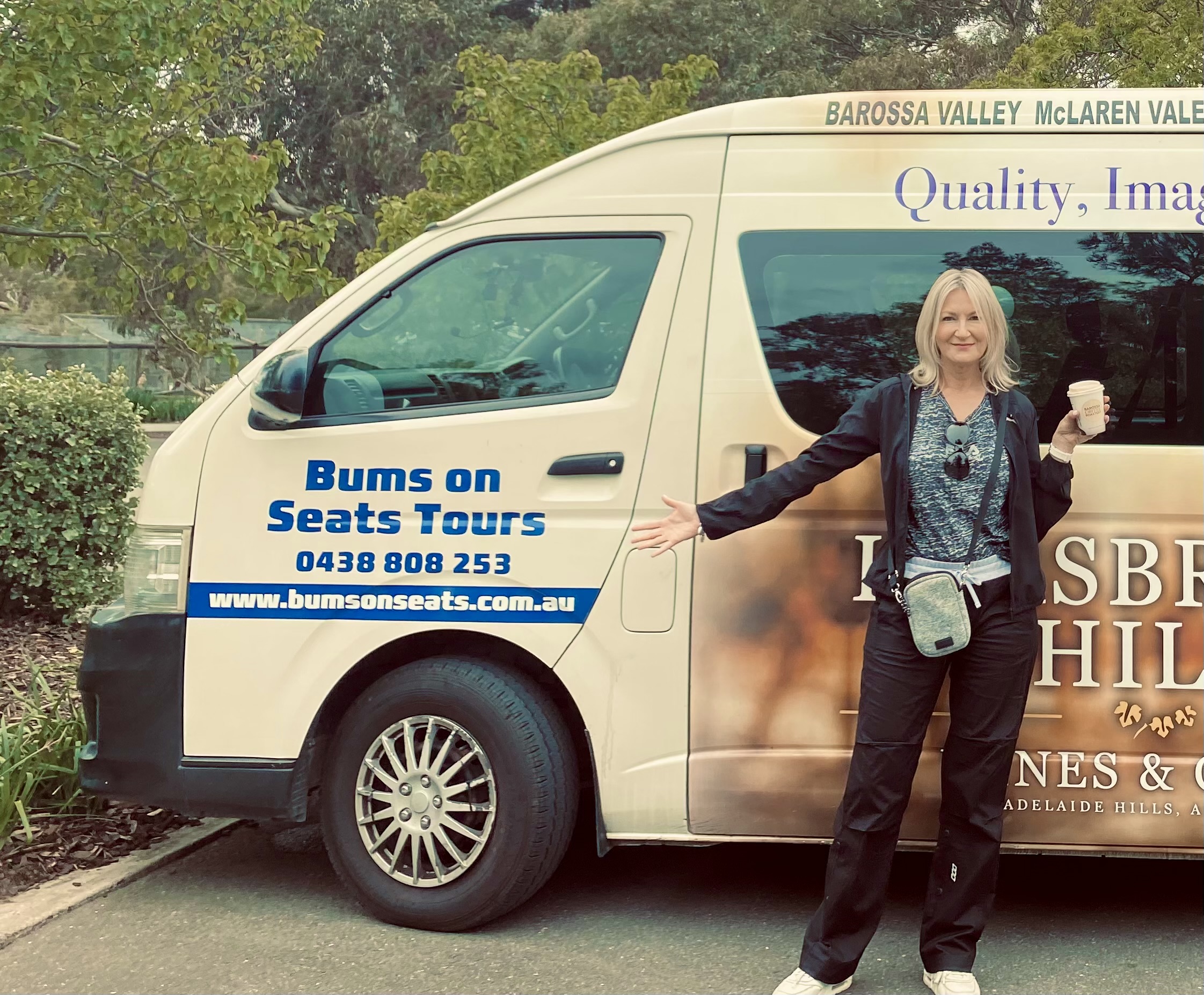 Adelaide Airport and Houseboat Transfers 