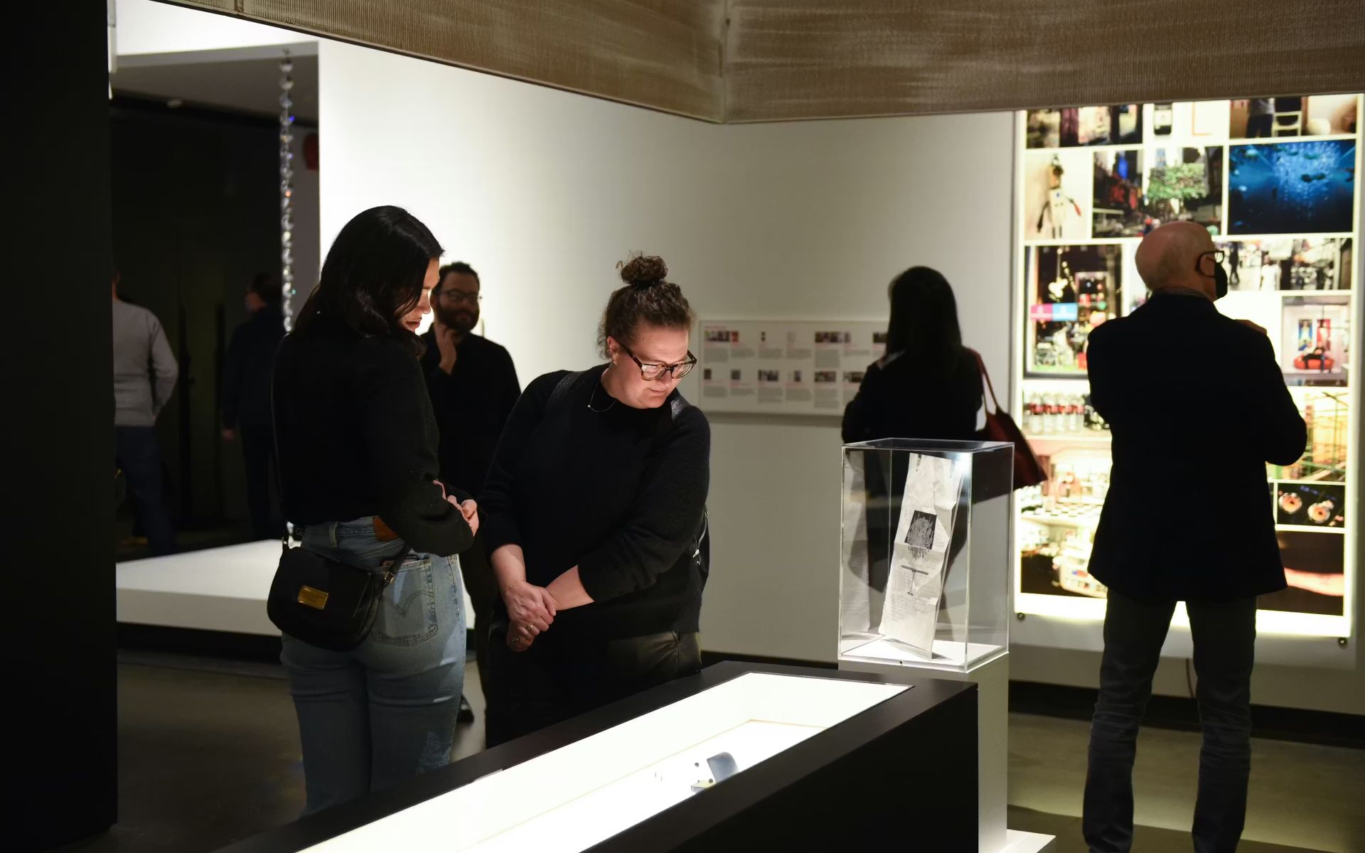 透過生動的城市發展展覽，深入了解這座城市的演變。