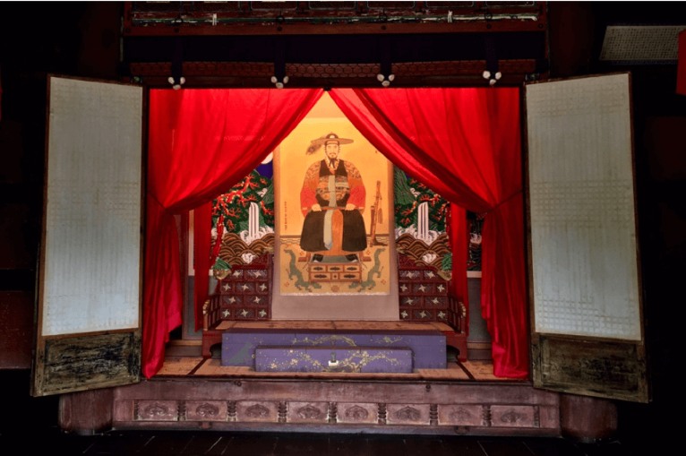 Suwon Hwaseong Night View Tour