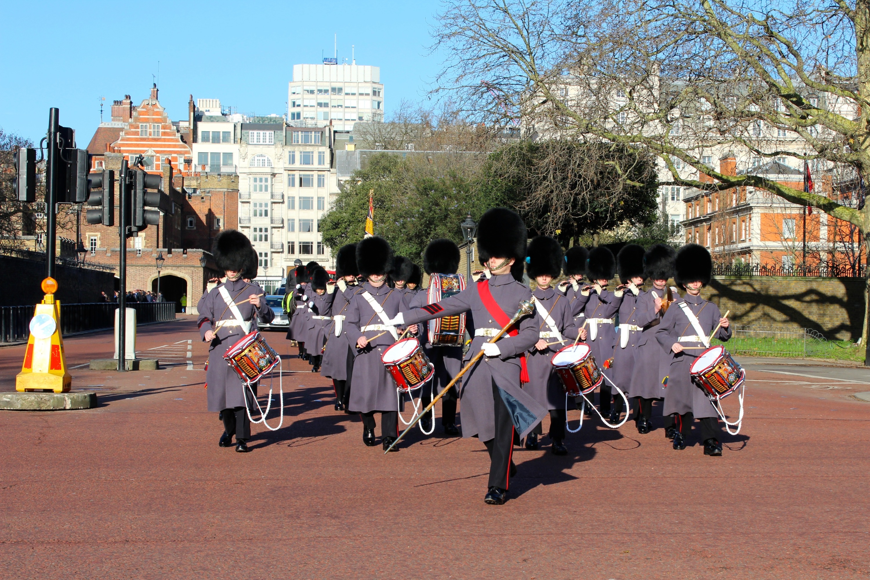 Changing of the Guard Walking Tour in London