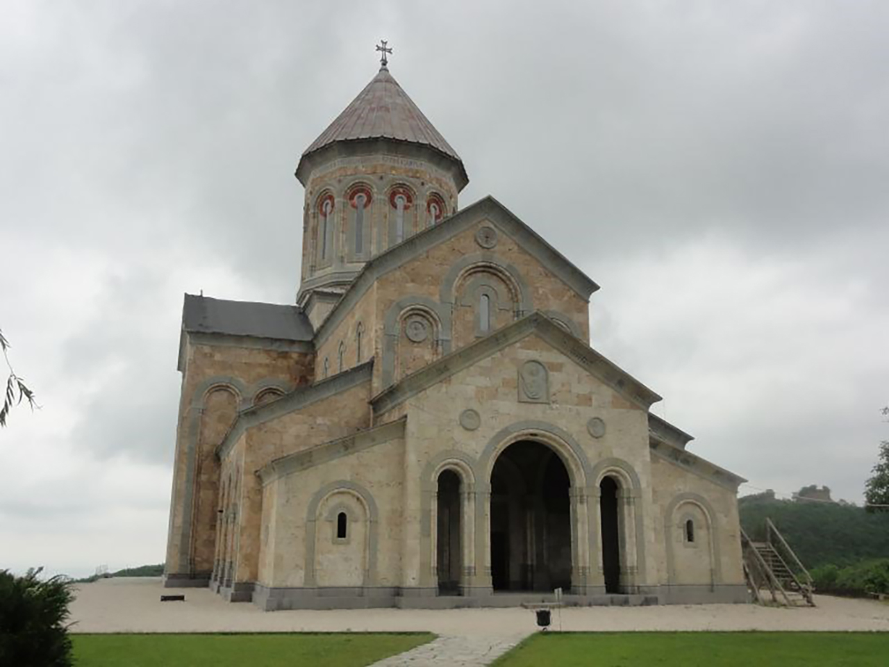 From Tbilisi: Bodbe Monastery, Sighnaghi, & Telavi Day Tour