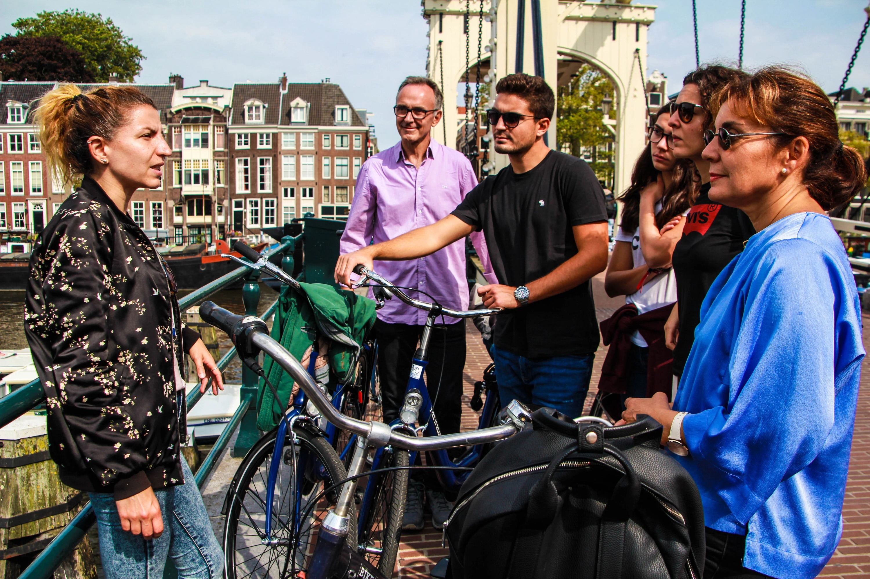 Amsterdam Bike Tour with Canal Cruise