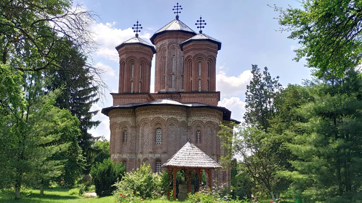 Half-Day Private Tour to Mogoșoaia Palace & Snagov Monastery