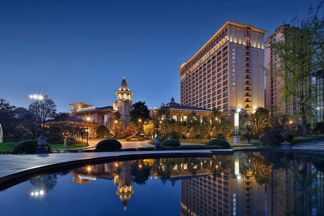 [Adjacent to the New International Convention & Exhibition Center] Howard Johnson Agile Plaza Chengdu Hotel Accommodation Package